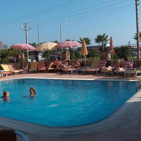 Akya Aparthotel