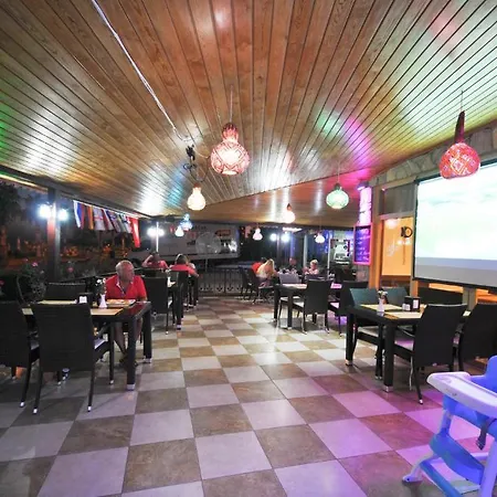 Akya Aparthotel 4*