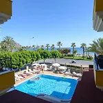 Lägenhetshotell Akya 4*